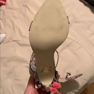 Steve Madden Shoes - Steve Madden snake skin heels Steve Madden Shoes - Steve Madden snake skin heels